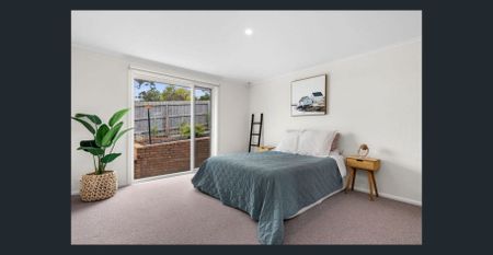 Great family home with superb coastal views! - Photo 3