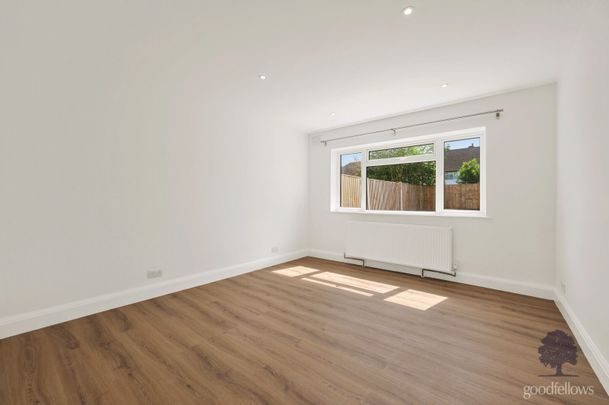 2 bedroom flat to rent, - Photo 1