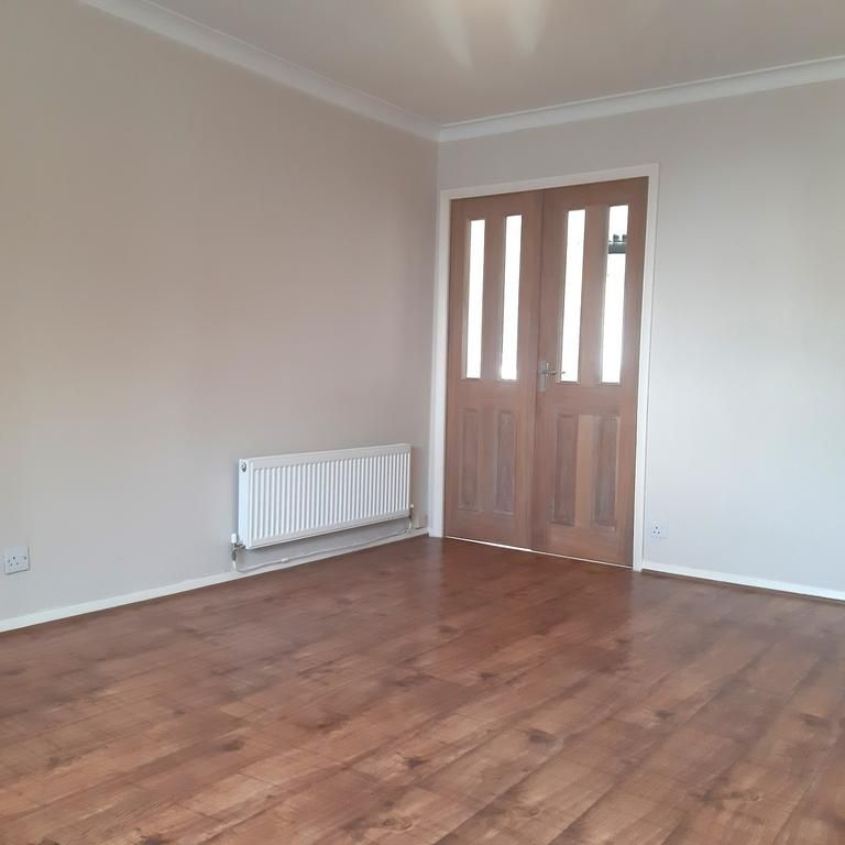 3 bedroom detached house to rent - Photo 1