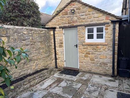 Mousetrap Lane, Bourton-on-the-water, GL54 - Photo 5