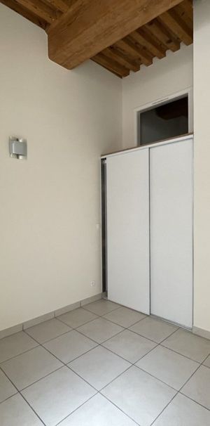 APPARTEMENT T2 A LOUER LYON 4EME ARRONDISSEMENT Cdt Arnaud-Dumont d'Urville - Photo 1