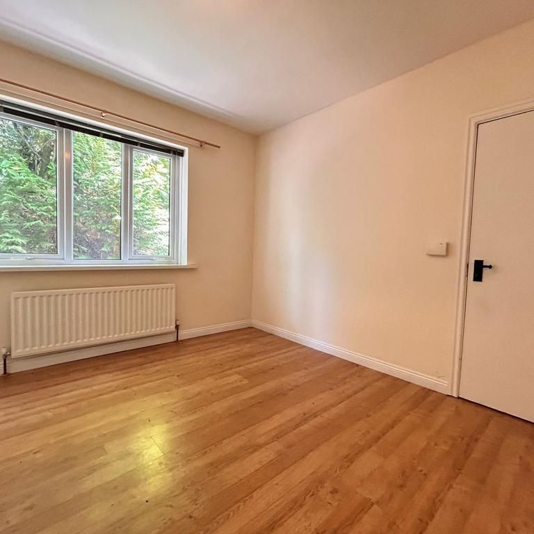 4 bedroom detached bungalow to rent - Photo 1