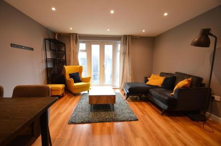 2 bedroom apartment to rent - Photo 2