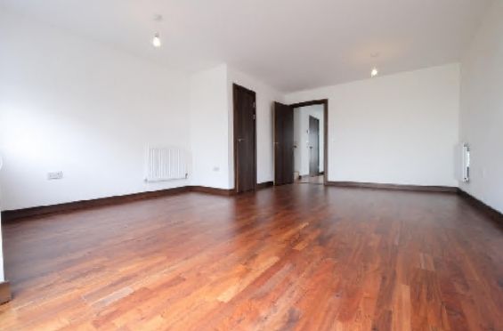 4 bedroom property to rent - Photo 1