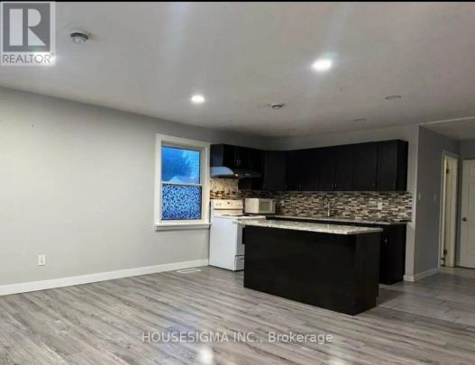 1227 TRAFALGAR STREET S - Photo 1