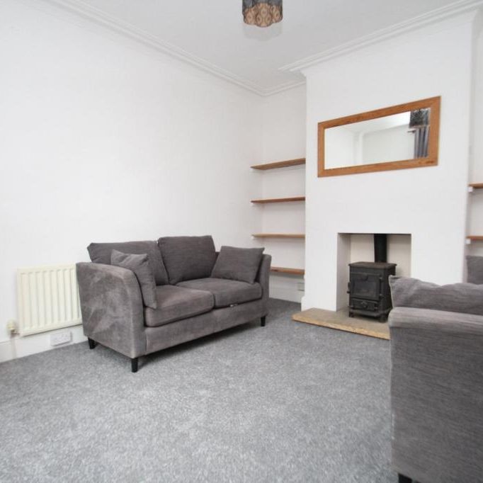 4 bedroom terraced house to rent - Photo 1