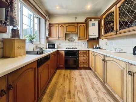 Bishop Bridge Road, NR1 4ET - Photo 4