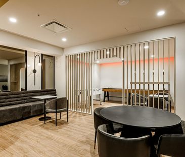 3405 Boul. Le Carrefour, Laval, QC - Photo 5