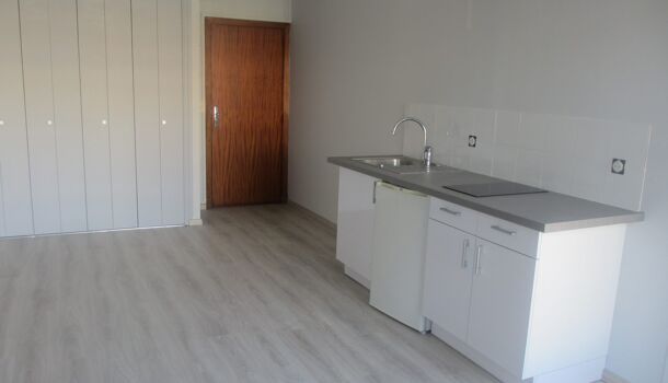 Appartement 2 pièces 33m2 REIMS 565 euros - Photo 1