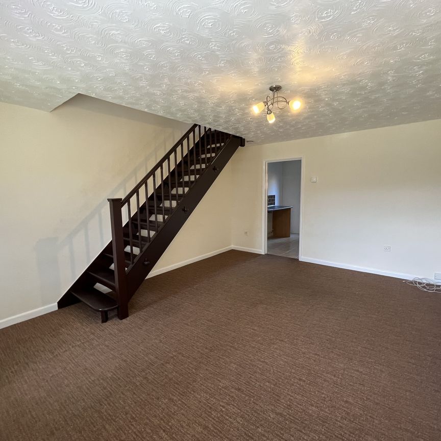 Thatcham Court, Yeovil - Photo 1