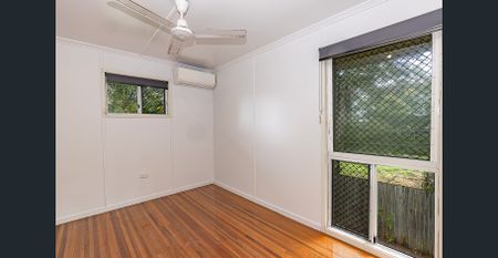 Perfect Family Home in Hodges Street! - Photo 4