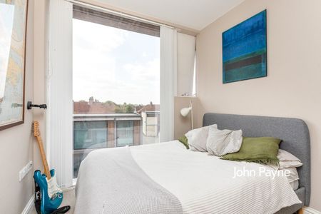 Pinnell Road, London, SE9 - Photo 3