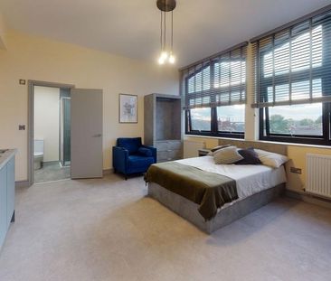 Studio to rent - Photo 1