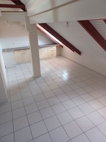 Location Appartement 73m² 3 pièces Fort de france - Photo 3