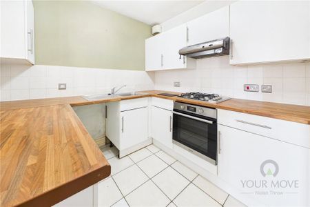 2 bedroom flat to rent - Photo 2