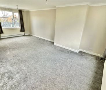 Chapel Field Walk, Penistone, Sheffield, S36 - Photo 3