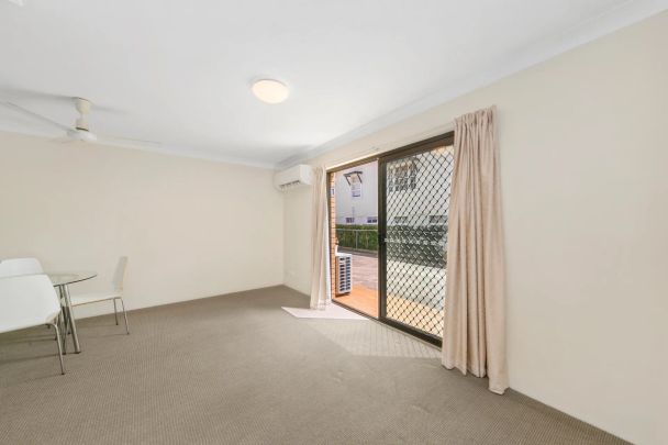 Unit 1/23 Stevenson Street, Ascot. - Photo 1