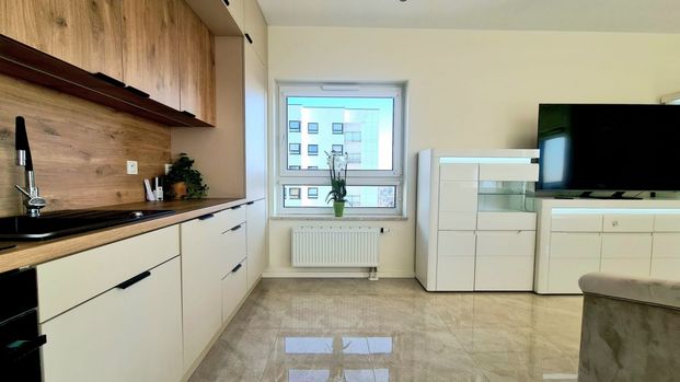 Nowiutki apartament z panoramicznym widokiem. - Zdjęcie 1