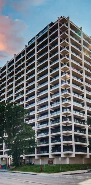 1 Bedroom Available At 440 Père-Marquette, 435 Chemin Ste-Foy - 440 Père-Marquette, 435 Chemin Ste-Foy, Quebec - Photo 1