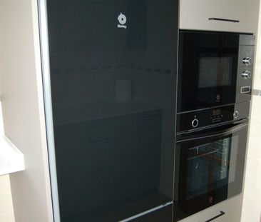 Apartment for rent in Frigiliana, Málaga, Spain - Photo 2