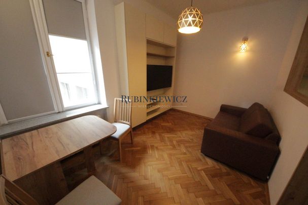 Warszawa, Śródmieście, Stare Miasto, Krakowskie Przedmieście - Photo 1