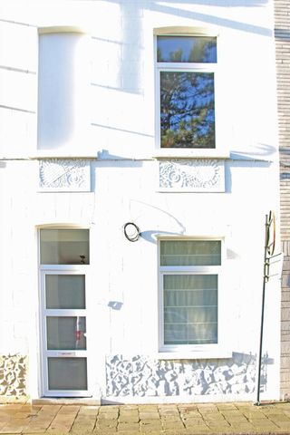 Burgerwoning met 3 slaapkamers en terras - Foto 3