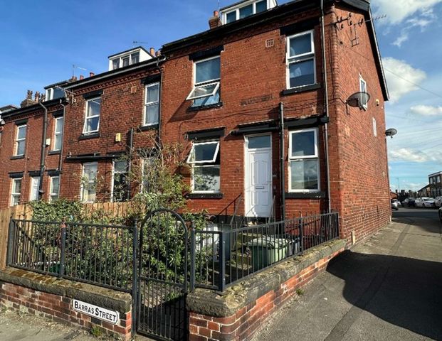 Barras Place Room 4 (Double) - Photo 1