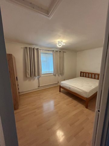 2 Bed Terraced House, Temple View Road, LS9 - Photo 5