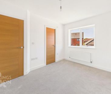 2 bedroom semi-detached house to rent - Photo 5