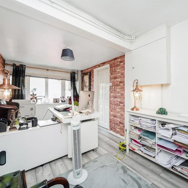 3 bedroom detached house to rent - Photo 1