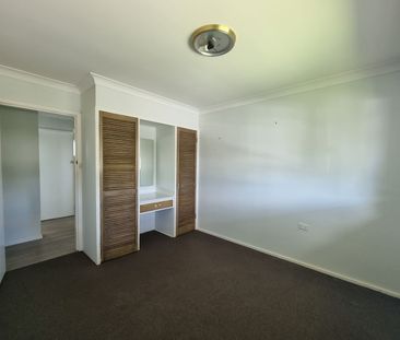 Beautiful Three Bedroom Brick Home - Photo 5