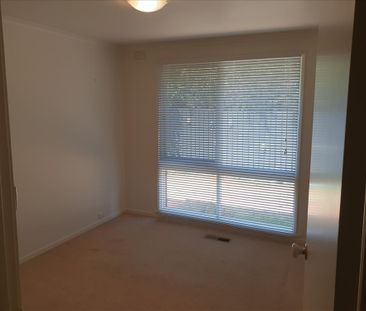 Hampton East - Photo 6