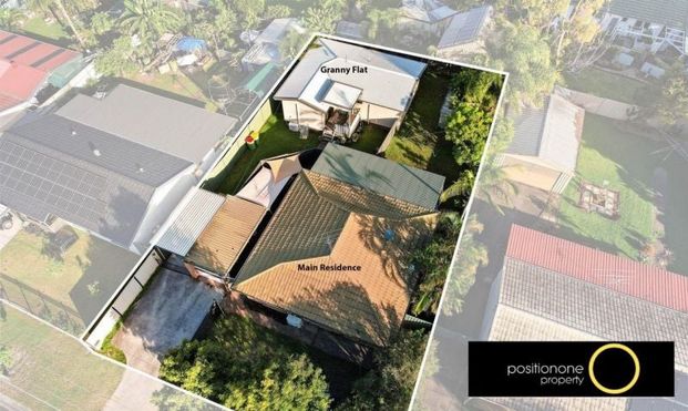 2 Bedroom Home with Private Yard – Handy Crestmead Location - Photo 1