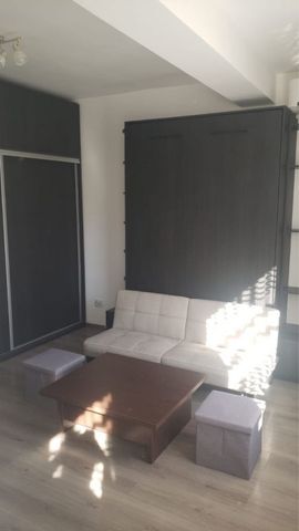 Berceni metalurgiei postalionului - Fotografie 3