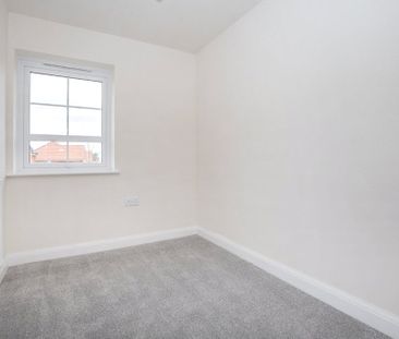 3 bedroom house to rent Haldane Drive, Cringleford, Norwich, NR4 - Photo 4