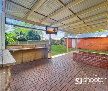 Charming Central Dubbo Home - Photo 1