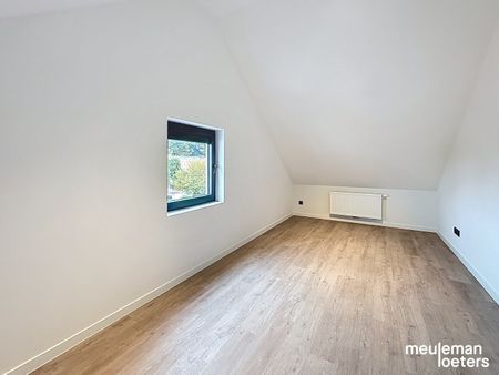 Instapklare woning met tuin en ruime garage - Photo 5