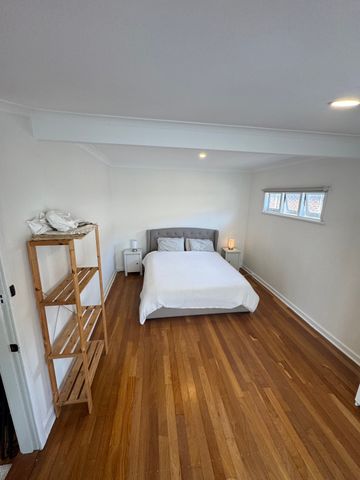 Scarborough - Photo 2