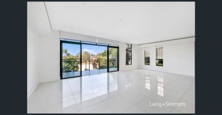 SPACIOUS CONTEMPORARY STYLE DUPLEX - Photo 3