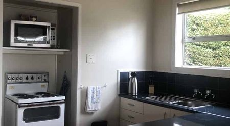 Small cosy 2 bedrooms with an office - Waipahihi - Photo 3