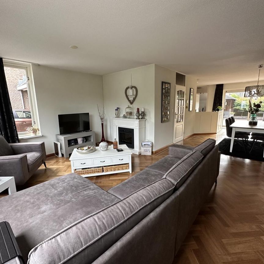 Elgarstraat, 3335DA, Zwijndrecht - Photo 1