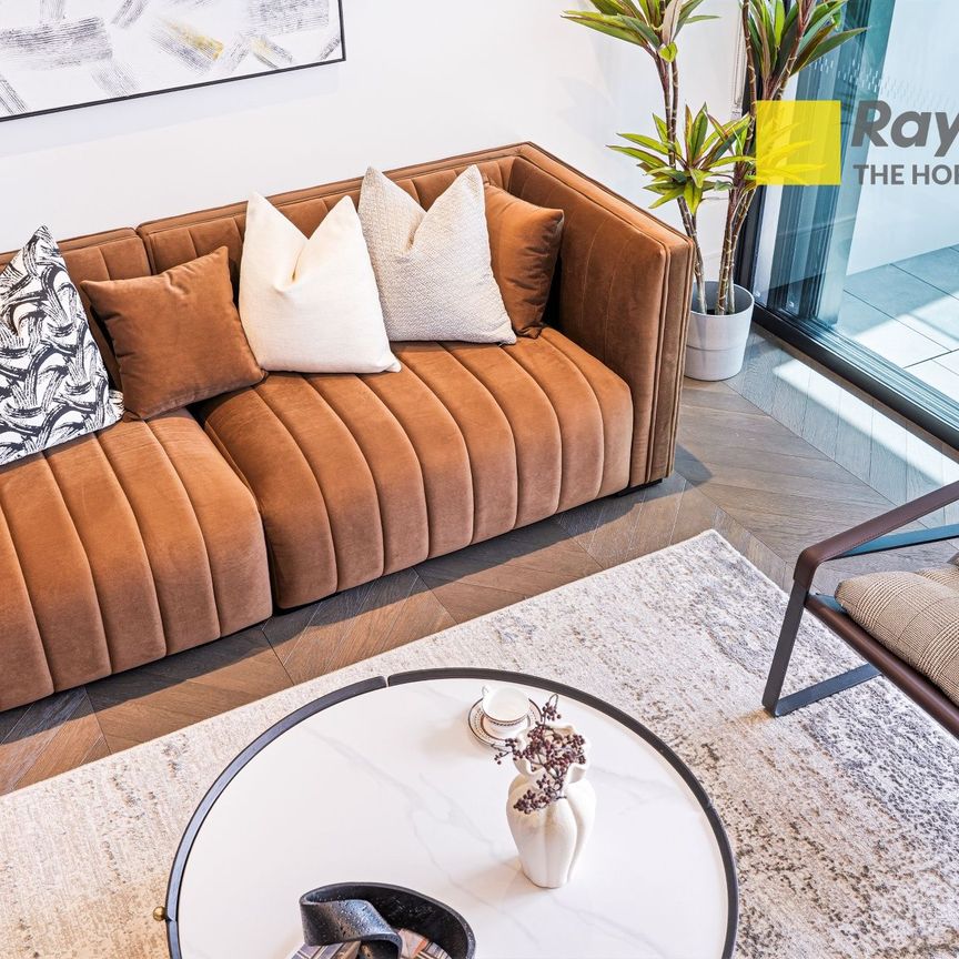 Modern CBD Living Opposite Hyde Park - 2 Bedroom Apartment available now - Photo 1