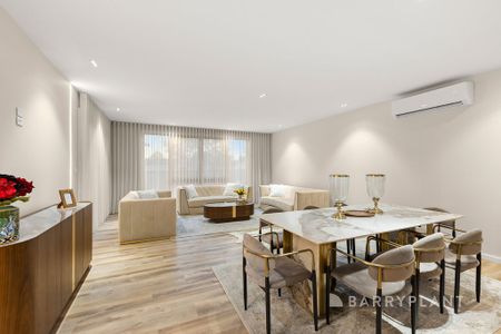 Spacious and Stylish Family Home - Photo 2