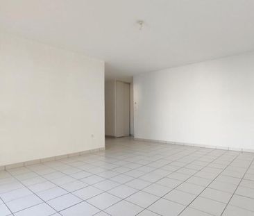 Location Appartement 4 pièces 81m² LE HAVRE 76600 - Photo 2