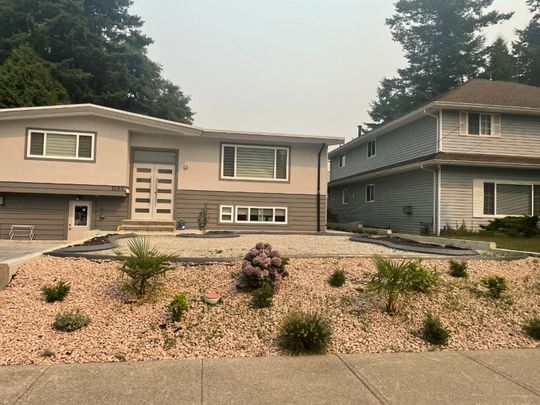 Ground Floor South Meridian Neighborhood 2 Bedrooms/1 Bathroom - Photo 1