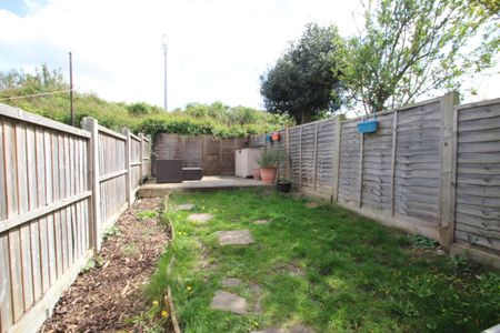 St. Peter's Street, South Croydon, CR2 - Photo 3