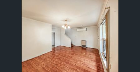 Two Storey Town-house in City Fringe - Photo 2