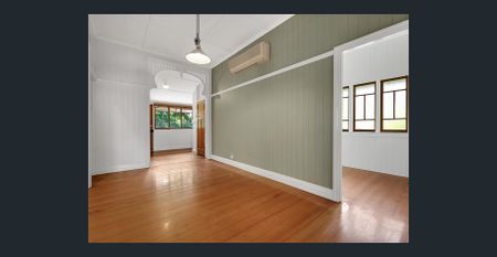 Charming Character Home in a Quiet Street - Photo 2