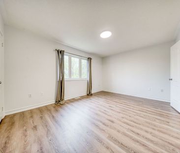 For Lease - 7 Northwest Passage, Whitchurch-Stouffville, Ontario - Photo 3