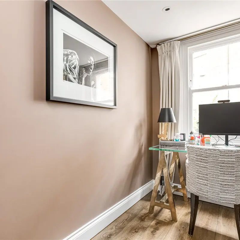 4 bedroom house in Fulham - Photo 1